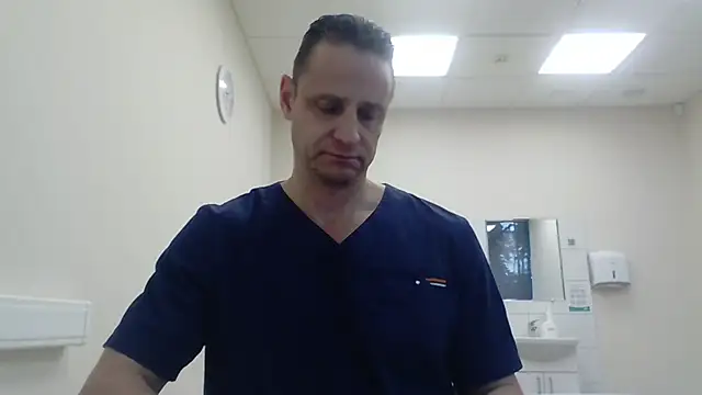 Snapshot of Freeze_Fire chatting on November 2, 2025, 5:32 am Freeze Fire online show from November 2, 2025, 5:32 am