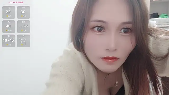 lizi- online show from November 10, 2025, 7:51 am