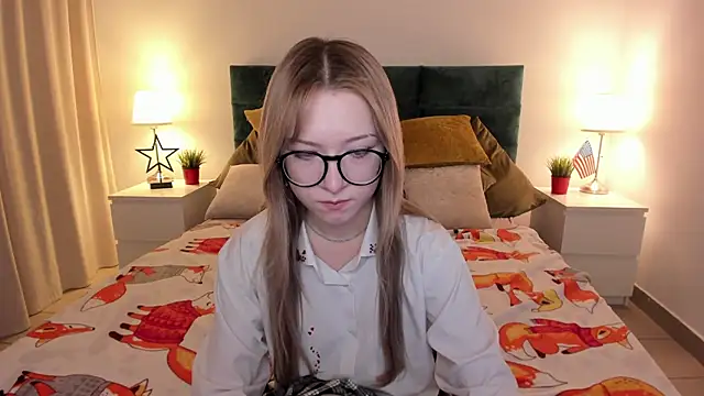 Snapshot of elliupp chatting on October 9, 2025, 8:23 am elliupp online show from October 9, 2025, 8:23 am