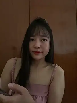 Snapshot of Be_xinh chatting on October 20, 2025, 6:47 am Be xinh online show from October 20, 2025, 6:47 am