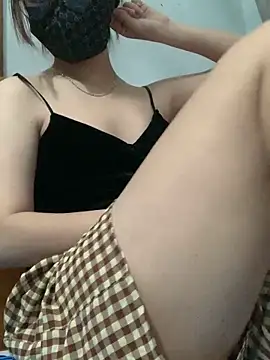 beconcute online show from September 23, 2025, 3:26 pm