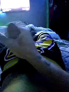 Snapshot of Painstickwes chatting on February 10, 2026, 2:32 pm Painstickwes online show from February 10, 2026, 2:32 pm