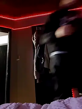 Snapshot of Painstickwes chatting on February 27, 2026, 2:44 am Painstickwes online show from February 27, 2026, 2:44 am