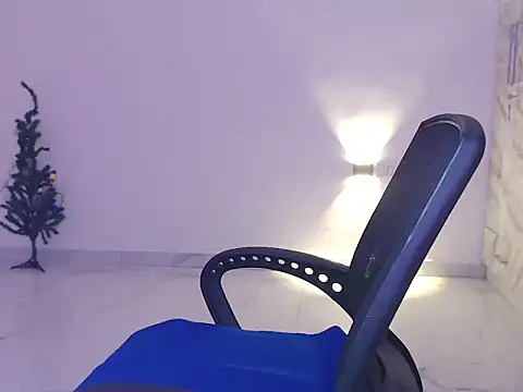 Snapshot of Black_Majik_Women chatting on October 22, 2025, 1:00 pm Black Majik Women online show from October 22, 2025, 1:00 pm