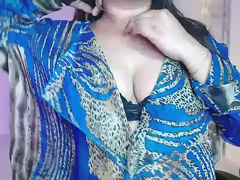 Snapshot of Black_Majik_Women chatting on November 4, 2025, 1:21 pm Black Majik Women online show from November 4, 2025, 1:21 pm