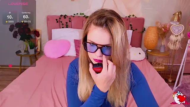 Snapshot of KellyHayden chatting on September 28, 2025, 10:31 am KellyHayden online show from September 28, 2025, 10:31 am