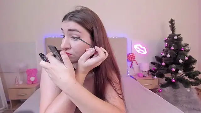 TrishaDarks online show from December 14, 2025, 6:30 am