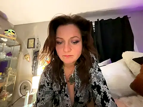 88heygirlhey88 online show from October 6, 2025, 5:27 am