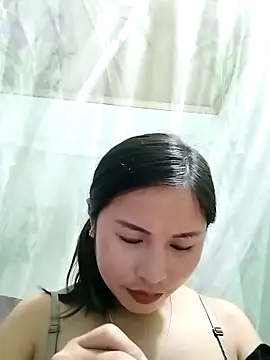 Snapshot of Mai4568 chatting on October 4, 2025, 2:04 pm Mai4568 online show from October 4, 2025, 2:04 pm