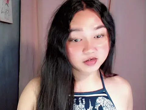 Eyes-on-me online show from July 23, 2026, 8:40 pm