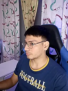 Snapshot of marcuswildx chatting on November 20, 2025, 11:37 pm marcuswildx online show from November 20, 2025, 11:37 pm