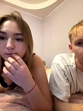 Snapshot of LinChka5789 chatting on October 14, 2025, 9:15 pm LinChka5789 online show from October 14, 2025, 9:15 pm