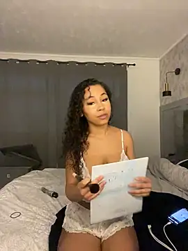 OliviaAshhh online show from April 14, 2026, 7:31 pm
