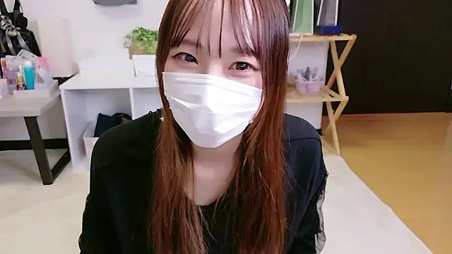 Snapshot of saku_sakura_ chatting on November 5, 2025, 1:00 pm saku sakura online show from November 5, 2025, 1:00 pm