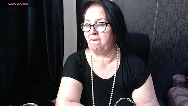 MissSanjanne online show from May 7, 2026, 6:24 pm