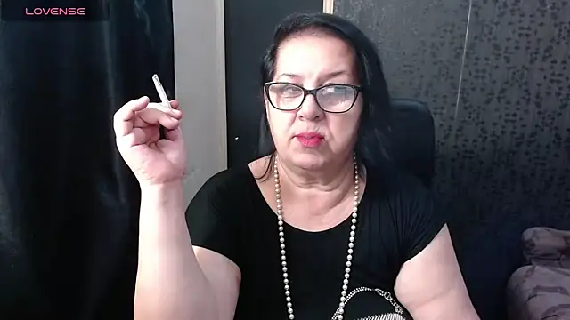MissSanjanne online show from May 18, 2026, 7:31 pm