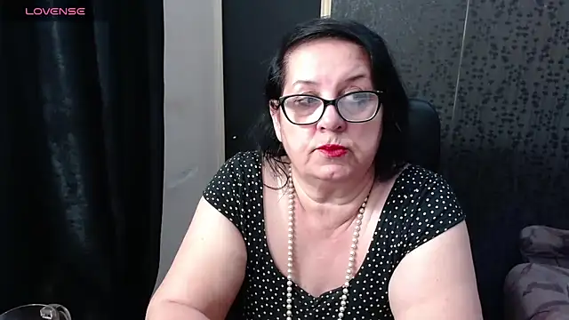 MissSanjanne online show from May 19, 2026, 7:42 pm