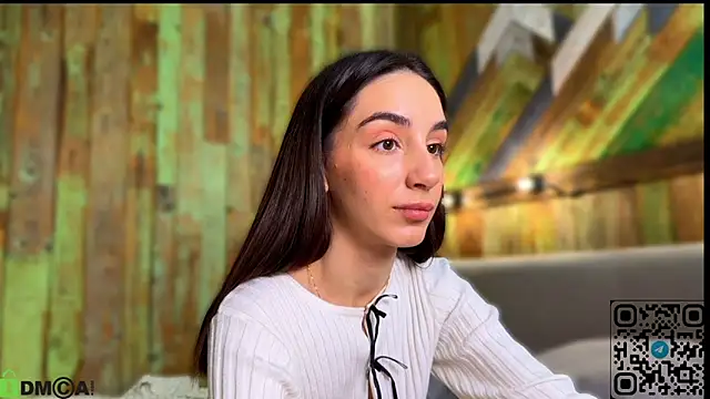 Snapshot of Elliizabeth chatting on October 27, 2025, 9:13 am Elliizabeth online show from October 27, 2025, 9:13 am