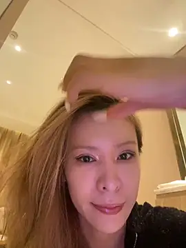 Snapshot of miumiu-66 chatting on October 19, 2025, 1:23 pm miumiu-66 online show from October 19, 2025, 1:23 pm