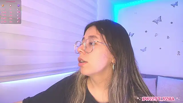 Snapshot of sweettvera chatting on July 6, 2026, 9:50 pm sweettvera online show from July 6, 2026, 9:50 pm