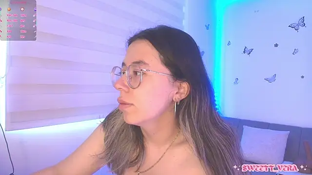 Snapshot of sweettvera chatting on July 17, 2026, 12:45 pm sweettvera online show from July 17, 2026, 12:45 pm