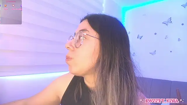 Snapshot of sweettvera chatting on August 5, 2026, 1:36 pm sweettvera online show from August 5, 2026, 1:36 pm