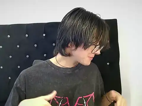 Snapshot of Matti_Mendez_ chatting on July 13, 2026, 6:00 pm Matti Mendez online show from July 13, 2026, 6:00 pm