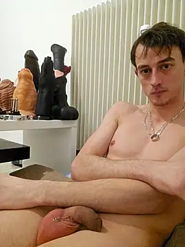 Chrisou73 online show from March 16, 2026, 8:02 pm