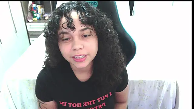 Snapshot of sweetamy326 chatting on June 20, 2026, 10:23 pm sweetamy326 online show from June 20, 2026, 10:23 pm