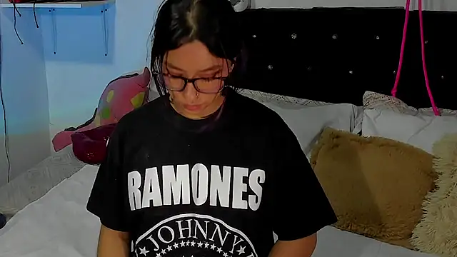 Snapshot of ValeryTatto chatting on October 18, 2025, 11:55 am ValeryTatto online show from October 18, 2025, 11:55 am