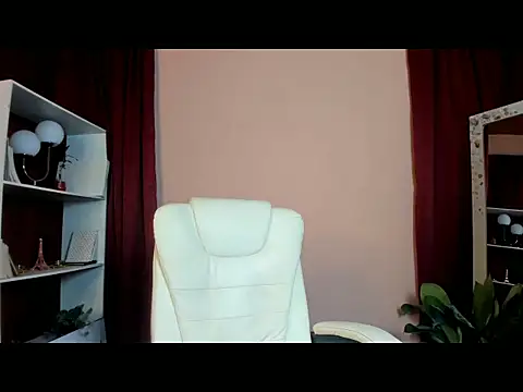 Zarasolei online show from September 22, 2025, 11:40 pm