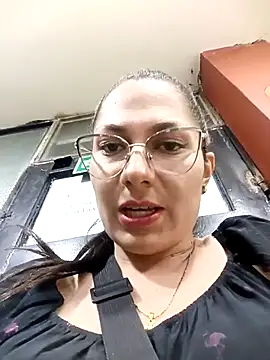 Mia-love-03 online show from November 7, 2025, 12:10 am