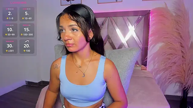 Snapshot of akira_09_ chatting on October 3, 2025, 12:13 pm akira 09 online show from October 3, 2025, 12:13 pm