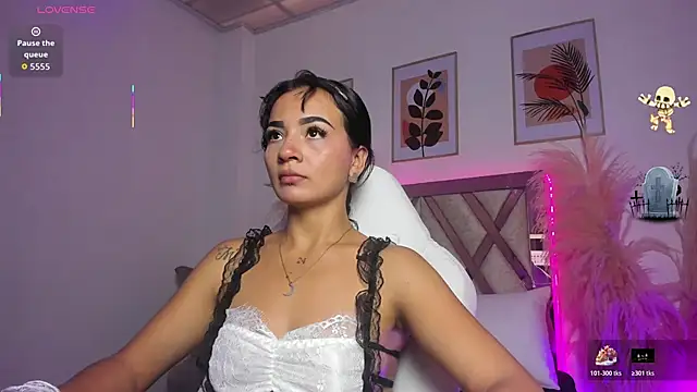 Snapshot of akira_09_ chatting on November 3, 2025, 12:28 pm akira 09 online show from November 3, 2025, 12:28 pm