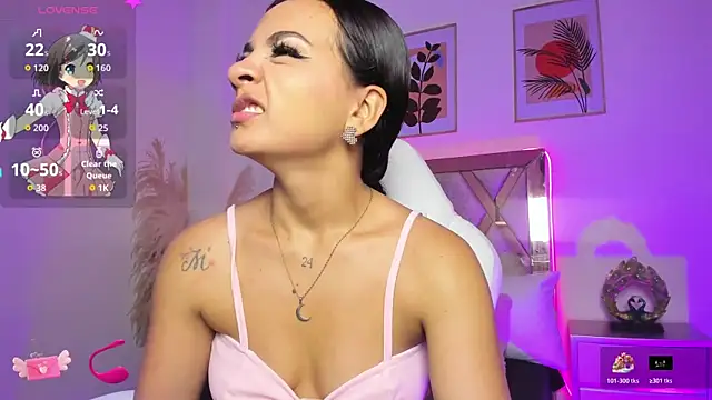 Snapshot of akira_09_ chatting on November 6, 2025, 12:17 pm akira 09 online show from November 6, 2025, 12:17 pm