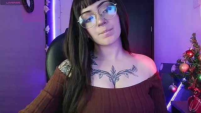 LesRose online show from November 10, 2025, 2:38 pm