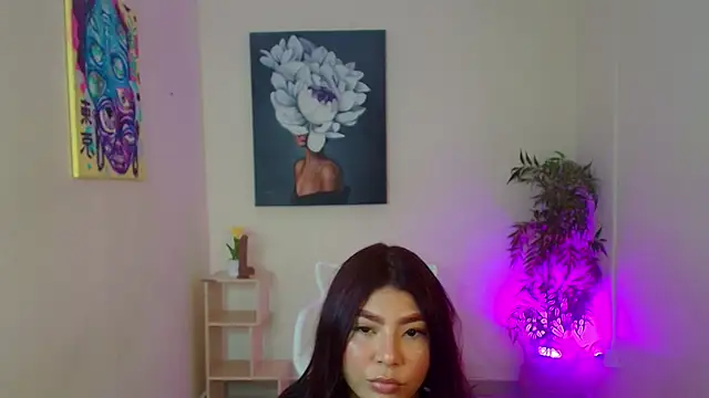 Danisha chase online show from November 4, 2025, 8:19 pm