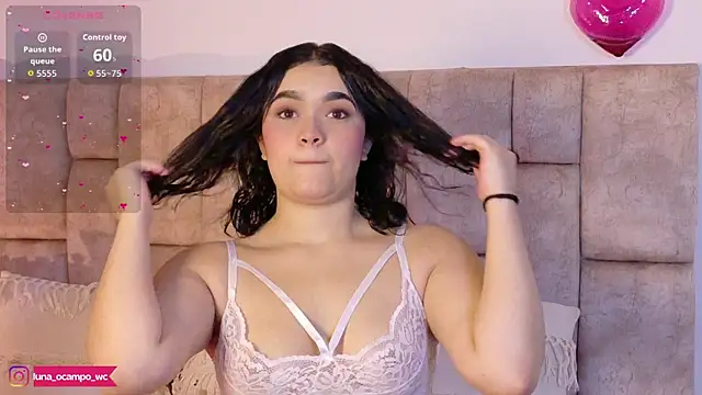 LunaOcampo  online show from December 18, 2025, 7:42 pm