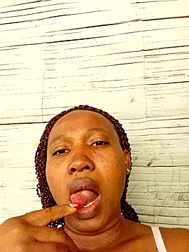 Snapshot of vlunaper chatting on October 25, 2025, 4:13 pm vlunaper online show from October 25, 2025, 4:13 pm