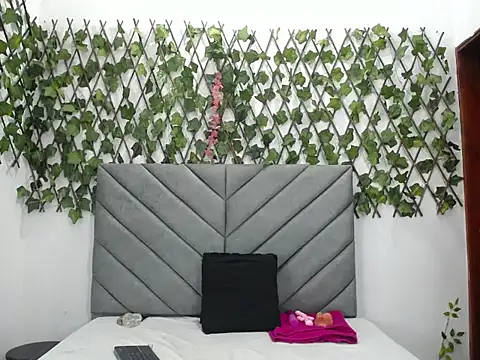 Snapshot of vlunaper chatting on October 31, 2025, 2:56 am vlunaper online show from October 31, 2025, 2:56 am