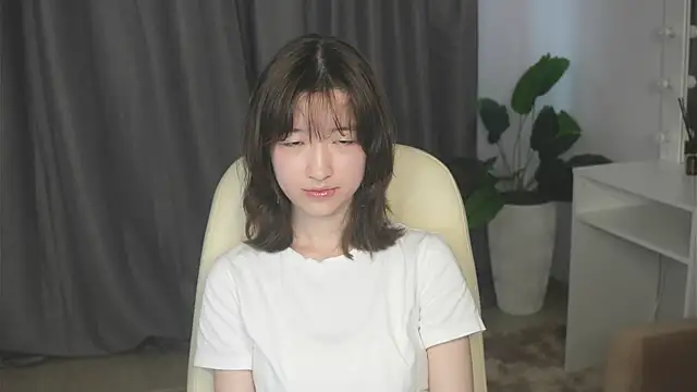 ArlineBree online show from September 25, 2025, 7:12 am