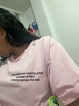 Anavalle online show from February 1, 2026, 2:54 am