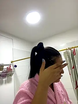 IsabellaJoness  online show from October 18, 2025, 11:11 am