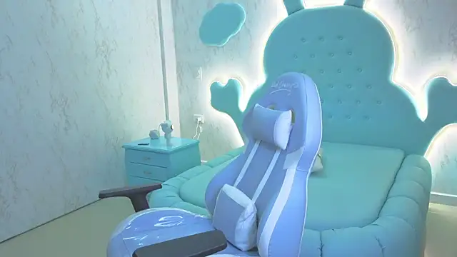 Snapshot of Mia_Cuttee chatting on November 2, 2025, 3:31 am Mia Cuttee online show from November 2, 2025, 3:31 am