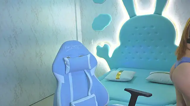 Snapshot of Mia_Cuttee chatting on November 4, 2025, 3:16 am Mia Cuttee online show from November 4, 2025, 3:16 am