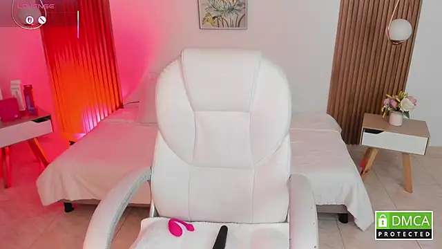 Snapshot of Nallah_ chatting on October 28, 2025, 3:32 am Nallah online show from October 28, 2025, 3:32 am