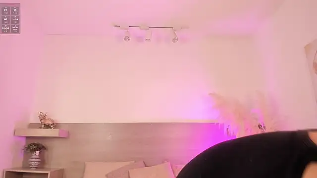 Snapshot of Ivana_Hall chatting on September 29, 2025, 7:51 pm Ivana Hall online show from September 29, 2025, 7:51 pm