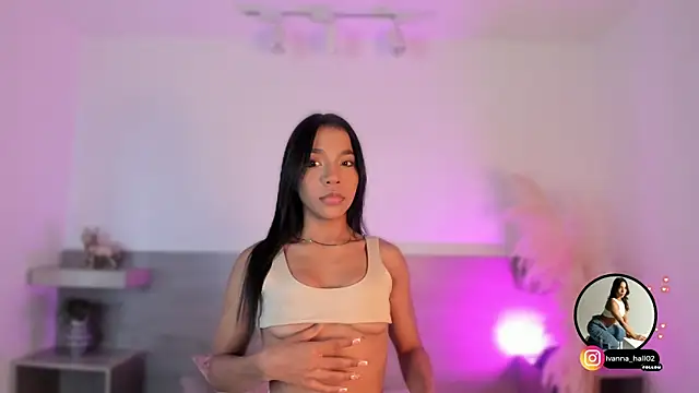 Snapshot of Ivana_Hall chatting on October 1, 2025, 7:42 pm Ivana Hall online show from October 1, 2025, 7:42 pm