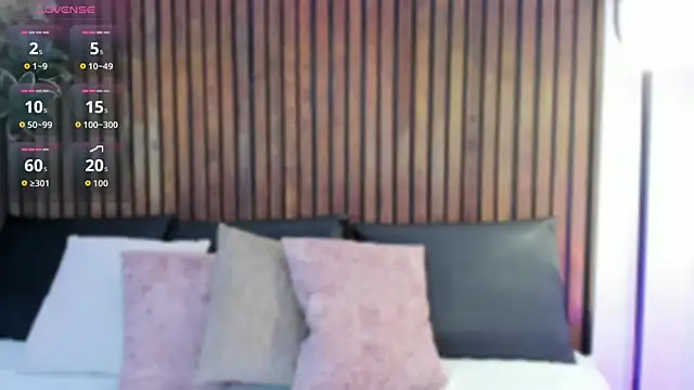 Ivana Hall online show from December 14, 2025, 12:32 pm