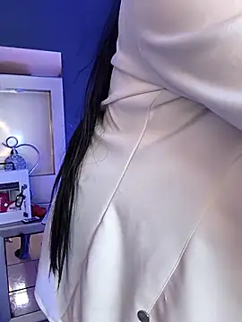 soymiasecret online show from October 2, 2025, 11:23 pm
